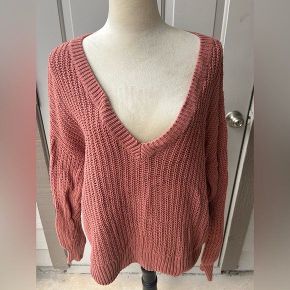 Pink Victorias Secret Oversized Chunky Sweater - Picture 2 of 6